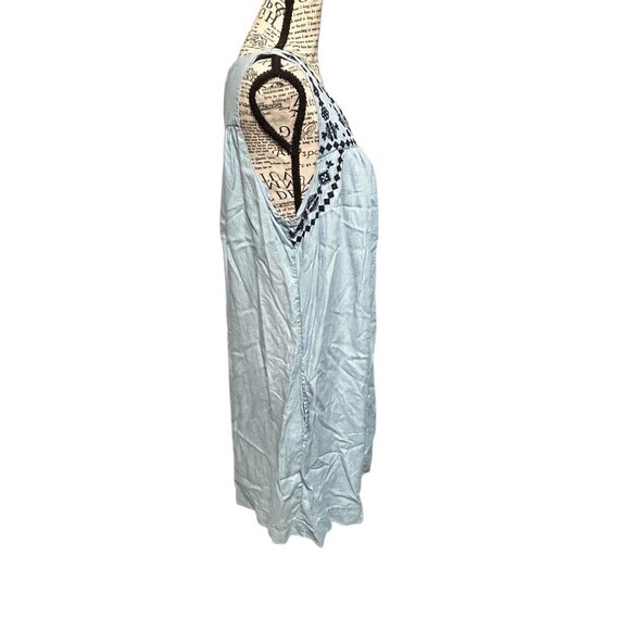 CROWN & IVY Blue Jean Dress Size Large L Embroidered Sleeveless Boho … - Picture 4 of 8